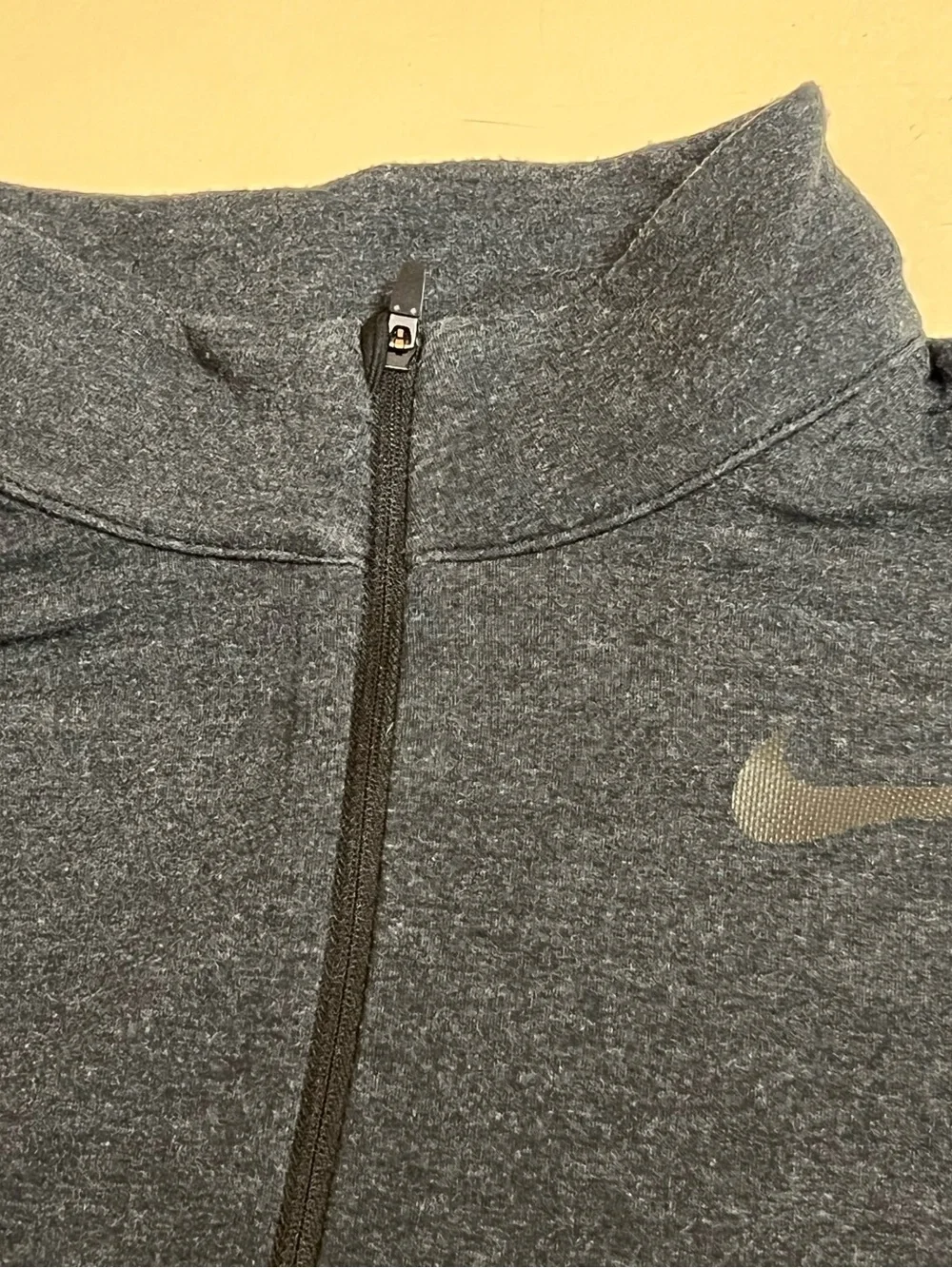 Nike Men’s Gray Dri-FIT 1/2 Zip Long Sleeve Pullover - Size Large - VGUC